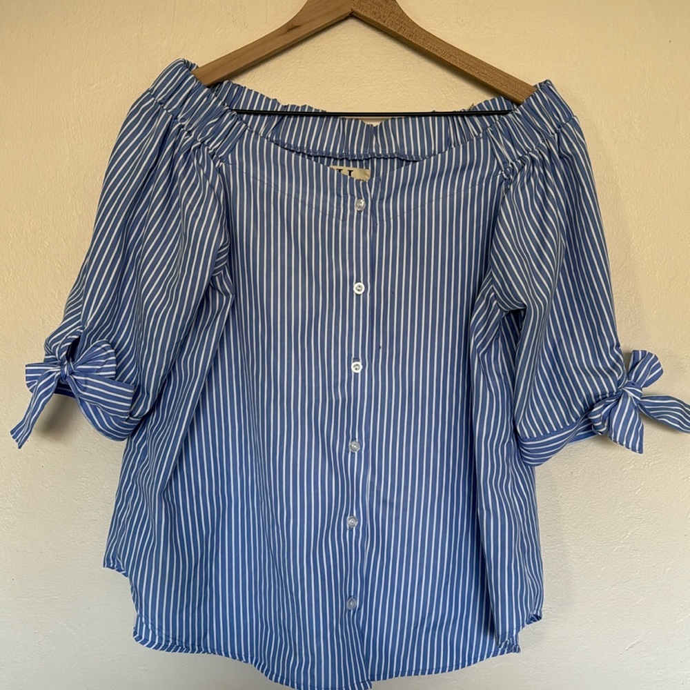 White and blue stripe shirt